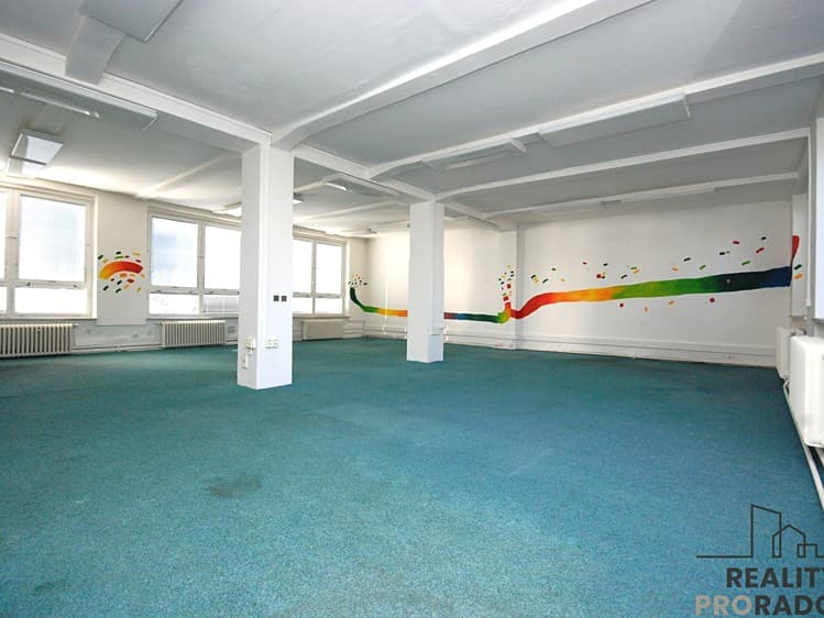 Pronájem obchodního prostoru 150 m²