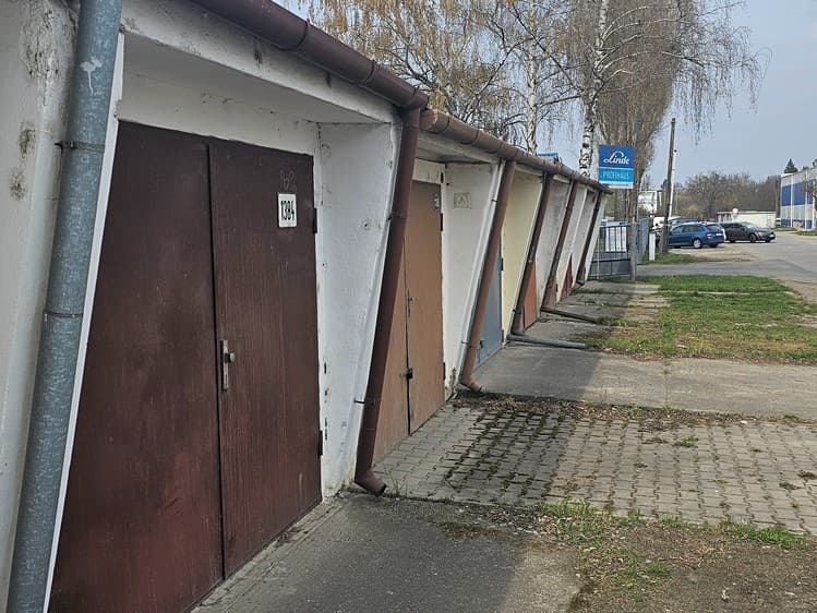 Prodej garáže 19 m²