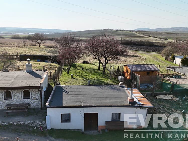 Prodej vinného sklepa 76 m²
