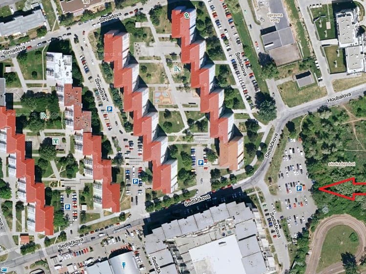 Prodej garážového stání 13 m²