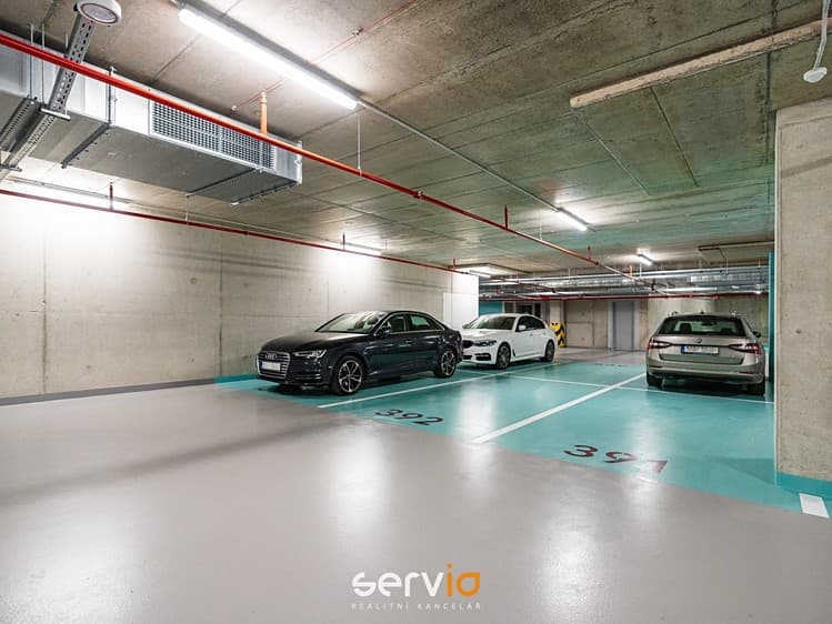 Prodej garážového stání 12 m²