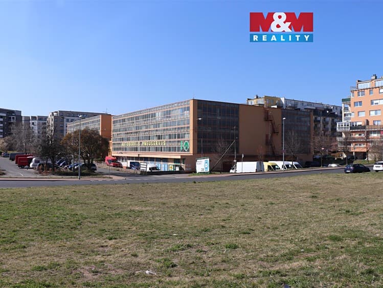 Prodej garážového stání 18 m²