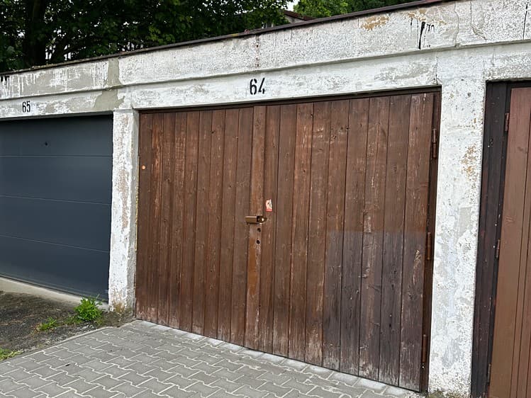 Pronájem garáže 17 m²