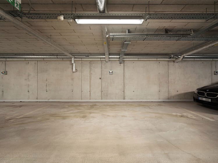 Pronájem garážového stání 16 m²