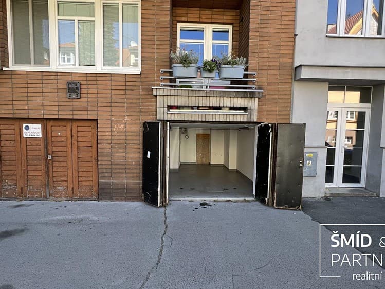 Pronájem garáže 14 m²