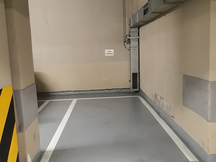 Pronájem garáže 12 m²