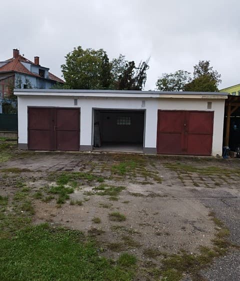 Pronájem garáže 17 m²