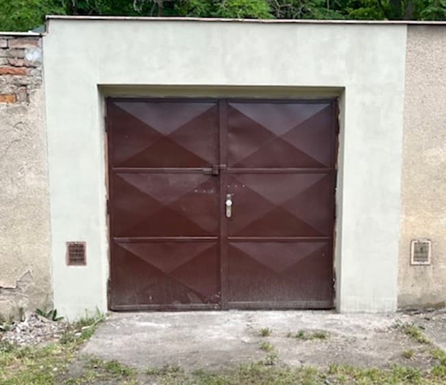 Pronájem garáže 18 m²