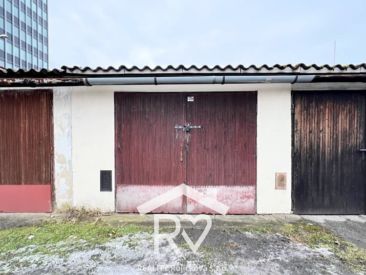 Pronájem garáže 17 m²