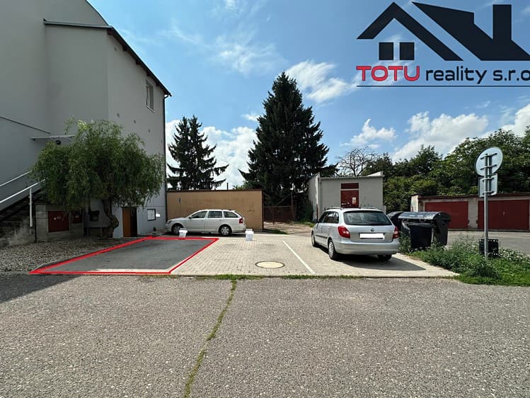 Pronájem specifického typu nemovitosti 18 m²
