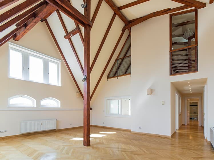 Pronájem bytu 4+1 265 m² (Mezonet)