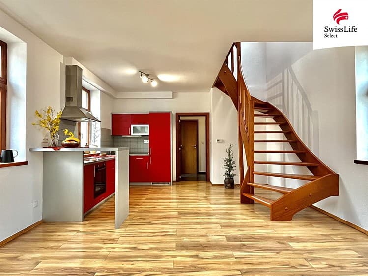 Pronájem bytu 3+kk 98 m²