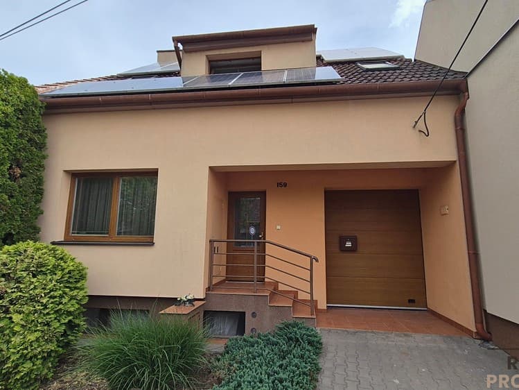 Pronájem bytu 3+1 65 m² (Podkrovní)