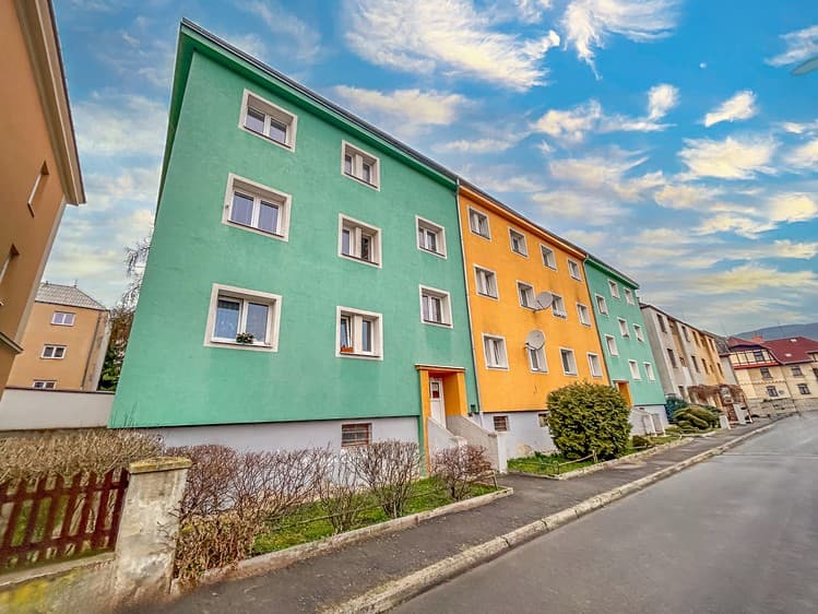 Pronájem bytu 2+1 55 m² (Jednopodlažní)
