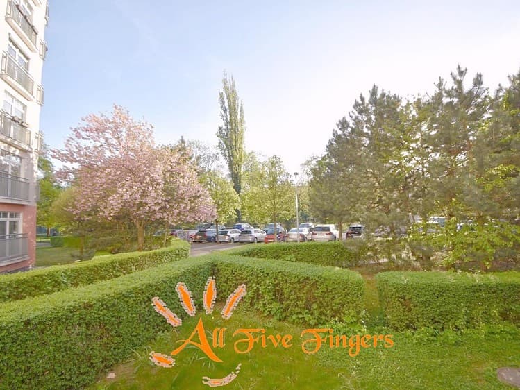 Pronájem bytu 1+kk 27 m²