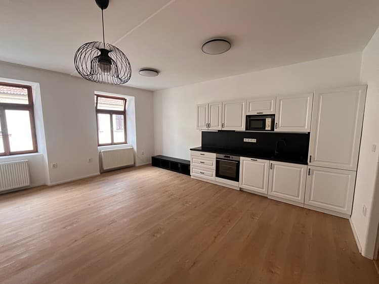 Pronájem bytu 2+kk 60 m² (Jednopodlažní)