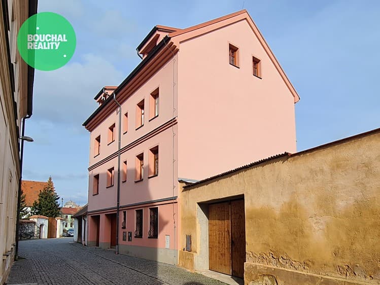Pronájem bytu 1+kk 30 m²