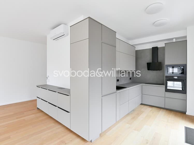 Pronájem bytu 2+kk 79 m²