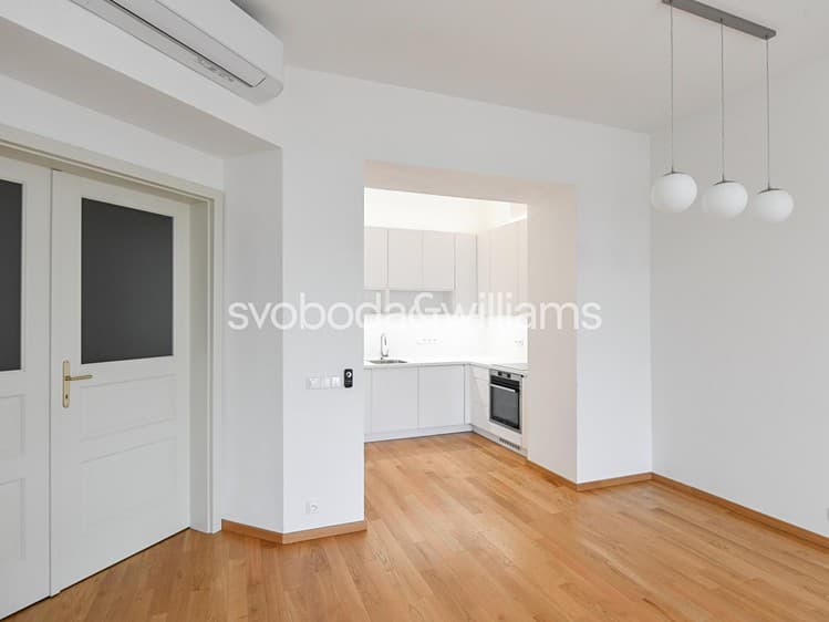 Pronájem bytu 2+kk 65 m²