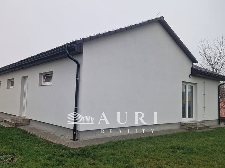 Prodej rodinného domu 108 m², pozemek 700 m²