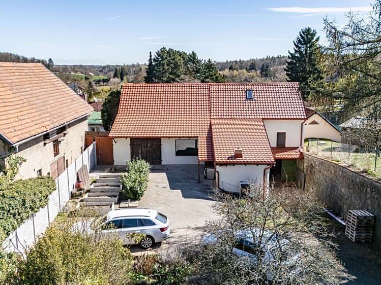 Prodej rodinného domu 140 m², pozemek 424 m²