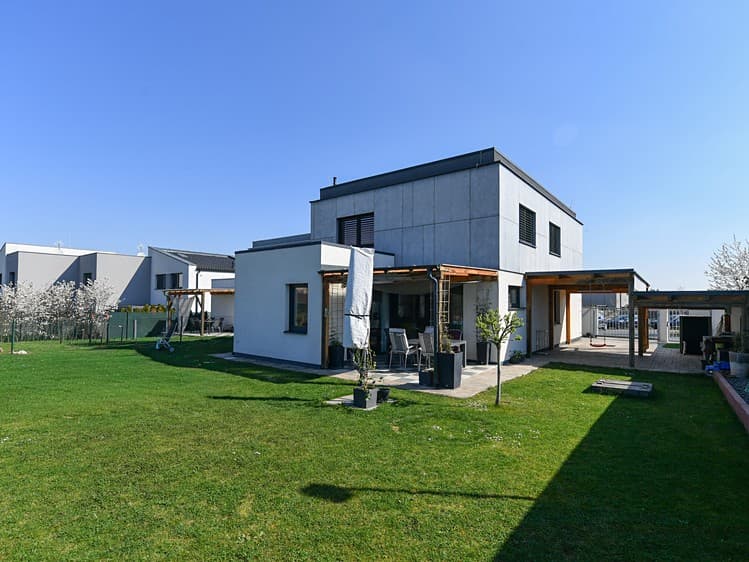 Prodej rodinného domu 160 m², pozemek 660 m²