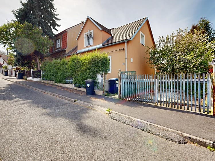 Prodej rodinného domu 95 m², pozemek 371 m²