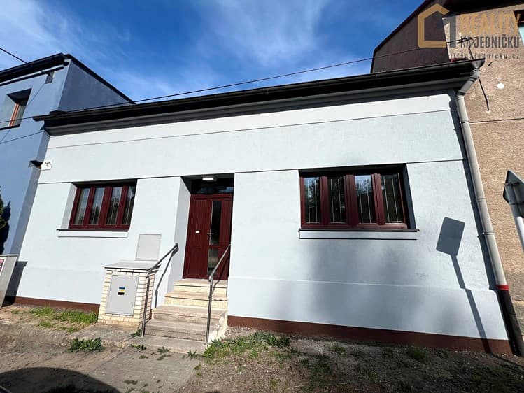 Prodej rodinného domu 76 m², pozemek 361 m²