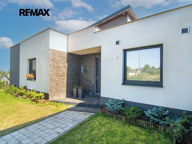 Prodej rodinného domu 162 m², pozemek 1 576 m²