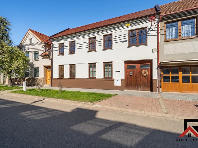 Prodej rodinného domu 174 m², pozemek 339 m²