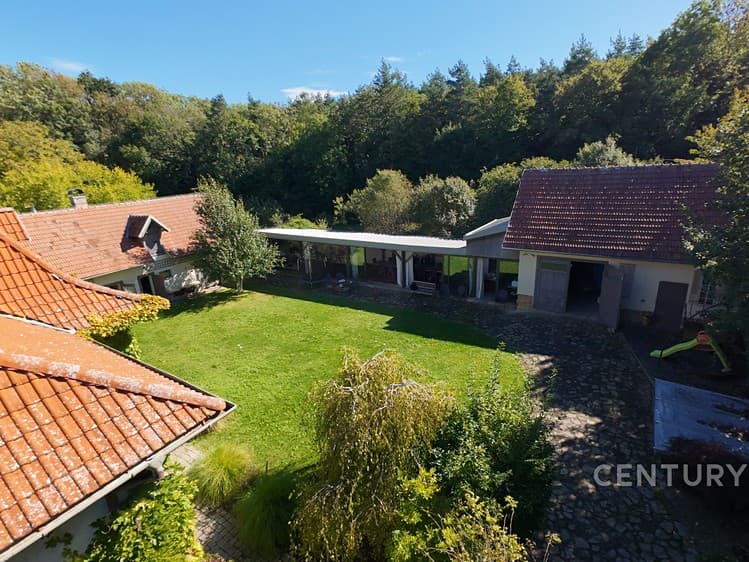 Prodej rodinného domu 600 m², pozemek 1 097 m²