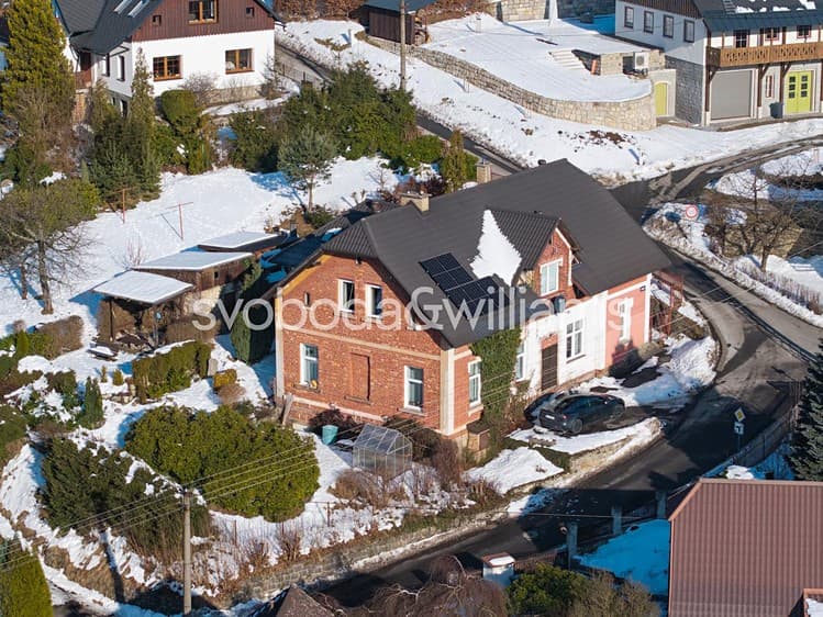 Prodej rodinného domu 350 m², pozemek 1 197 m²