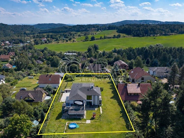 Prodej vícegeneračního domu 486 m², pozemek 1 248 m²