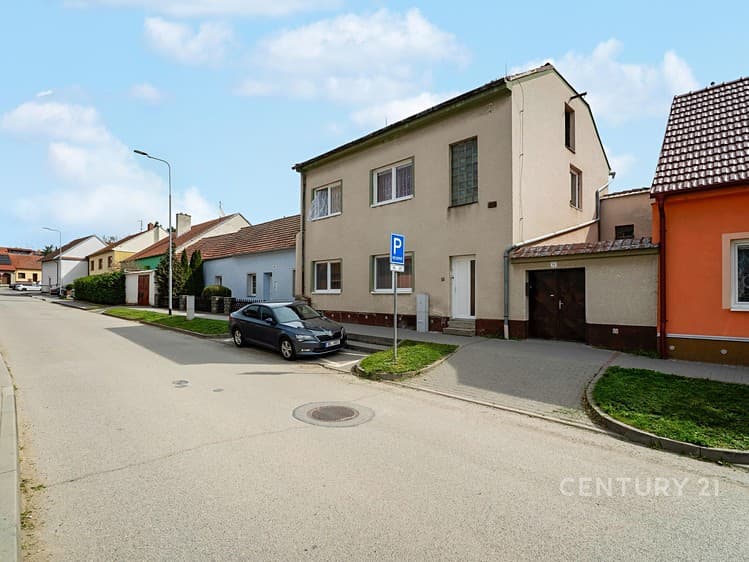 Prodej vícegeneračního domu 190 m², pozemek 598 m²