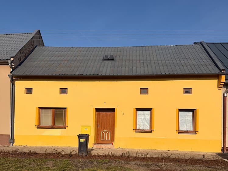Prodej rodinného domu 90 m², pozemek 734 m²