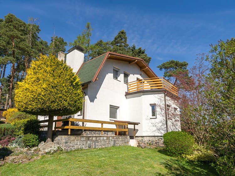 Prodej rodinného domu 120 m², pozemek 1 971 m²