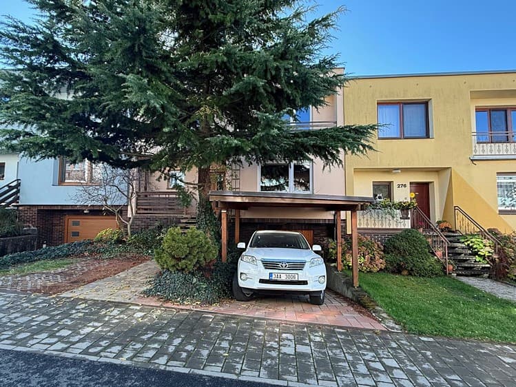 Prodej rodinného domu 235 m², pozemek 369 m²