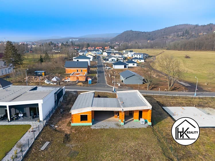 Prodej rodinného domu 268 m², pozemek 1 122 m²