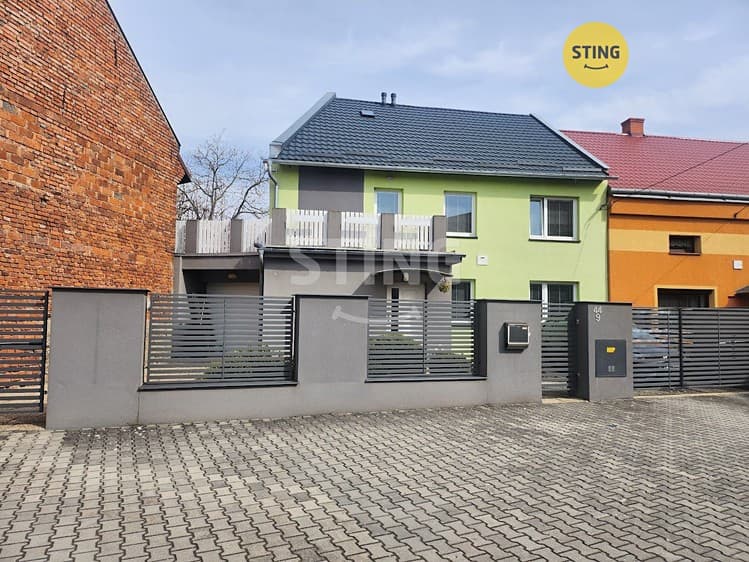 Prodej rodinného domu 210 m², pozemek 275 m²