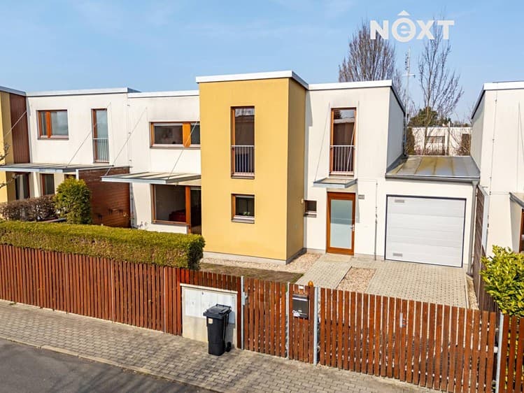 Pronájem rodinného domu 124 m², pozemek 183 m²