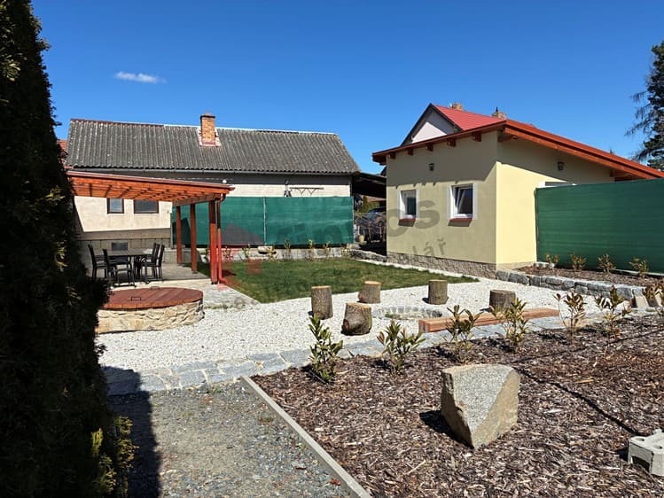 Pronájem rodinného domu 100 m², pozemek 430 m²