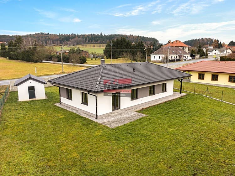 Pronájem rodinného domu 111 m², pozemek 1 404 m²