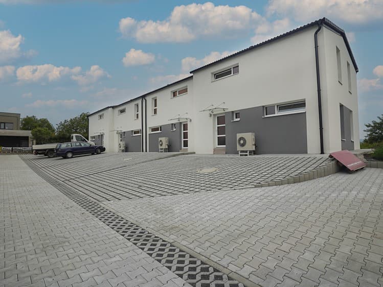 Pronájem rodinného domu 96 m², pozemek 370 m²