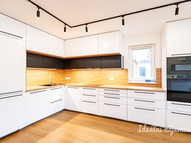 Pronájem rodinného domu 120 m², pozemek 640 m²