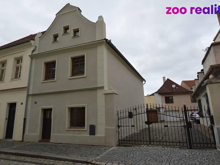 Pronájem rodinného domu 150 m², pozemek 135 m²