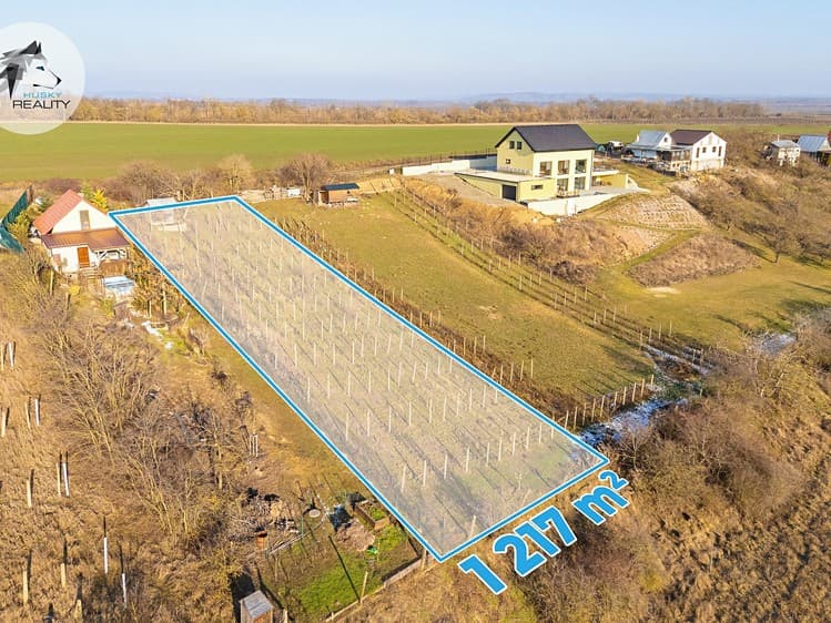 Prodej komerčního pozemku 1 217 m²