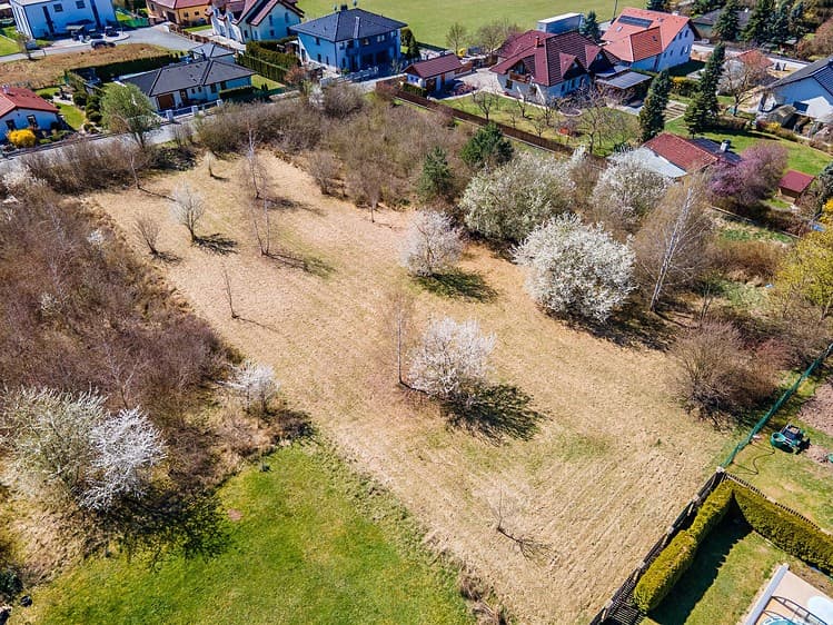 Prodej stavebního pozemku 942 m²