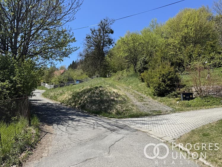 Prodej stavebního pozemku 297 m²