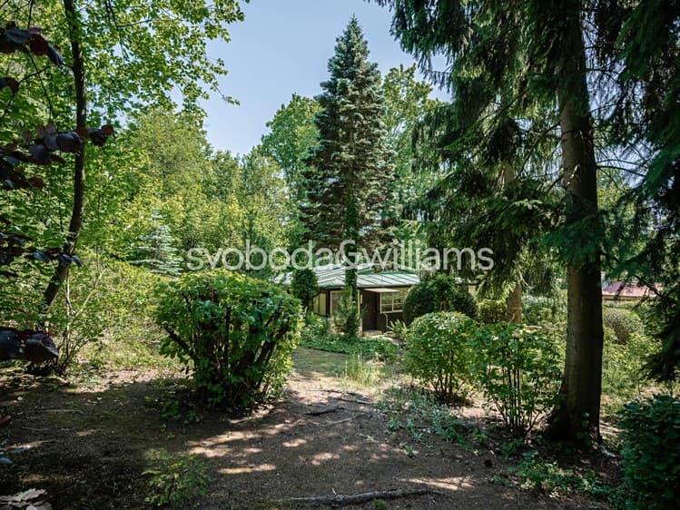 Prodej stavebního pozemku 2 486 m²