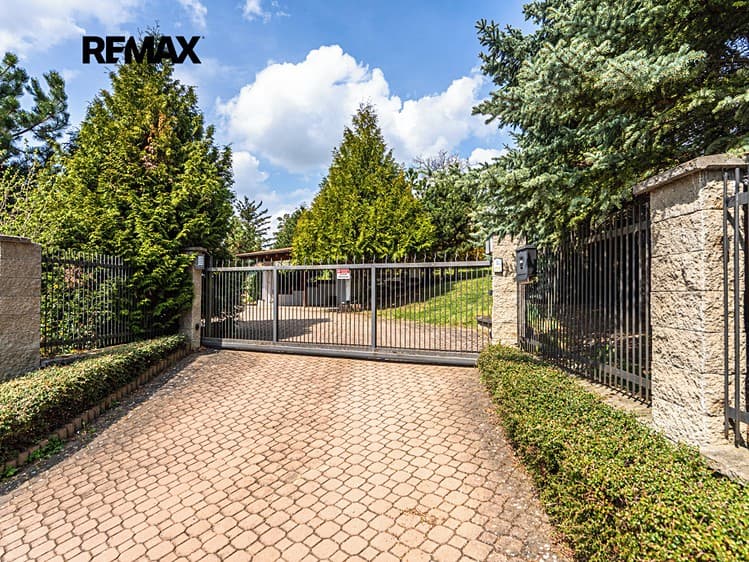 Prodej stavebního pozemku 1 550 m²